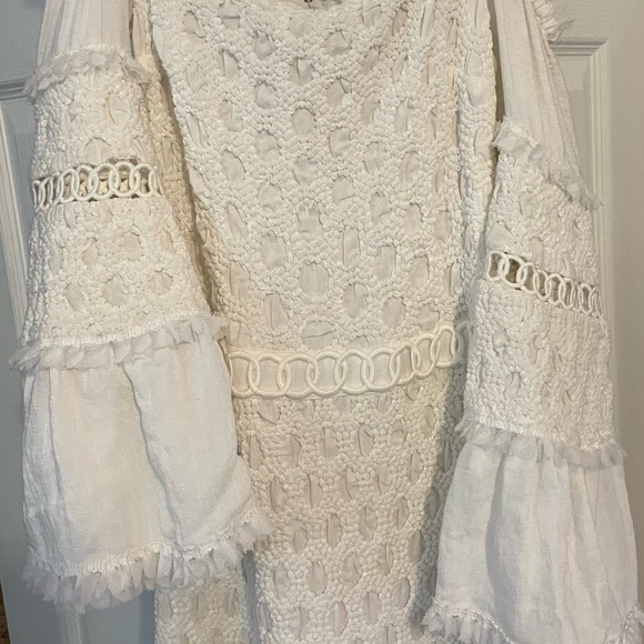 Alexis Guinevere White Dress - Picture 4 of 5